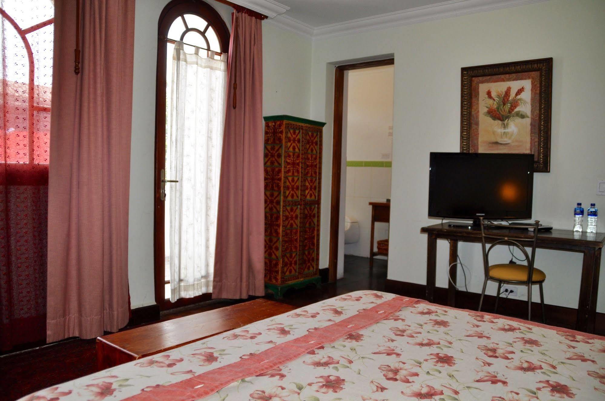Boutique Hotel Casa Foch Quito Exteriör bild
