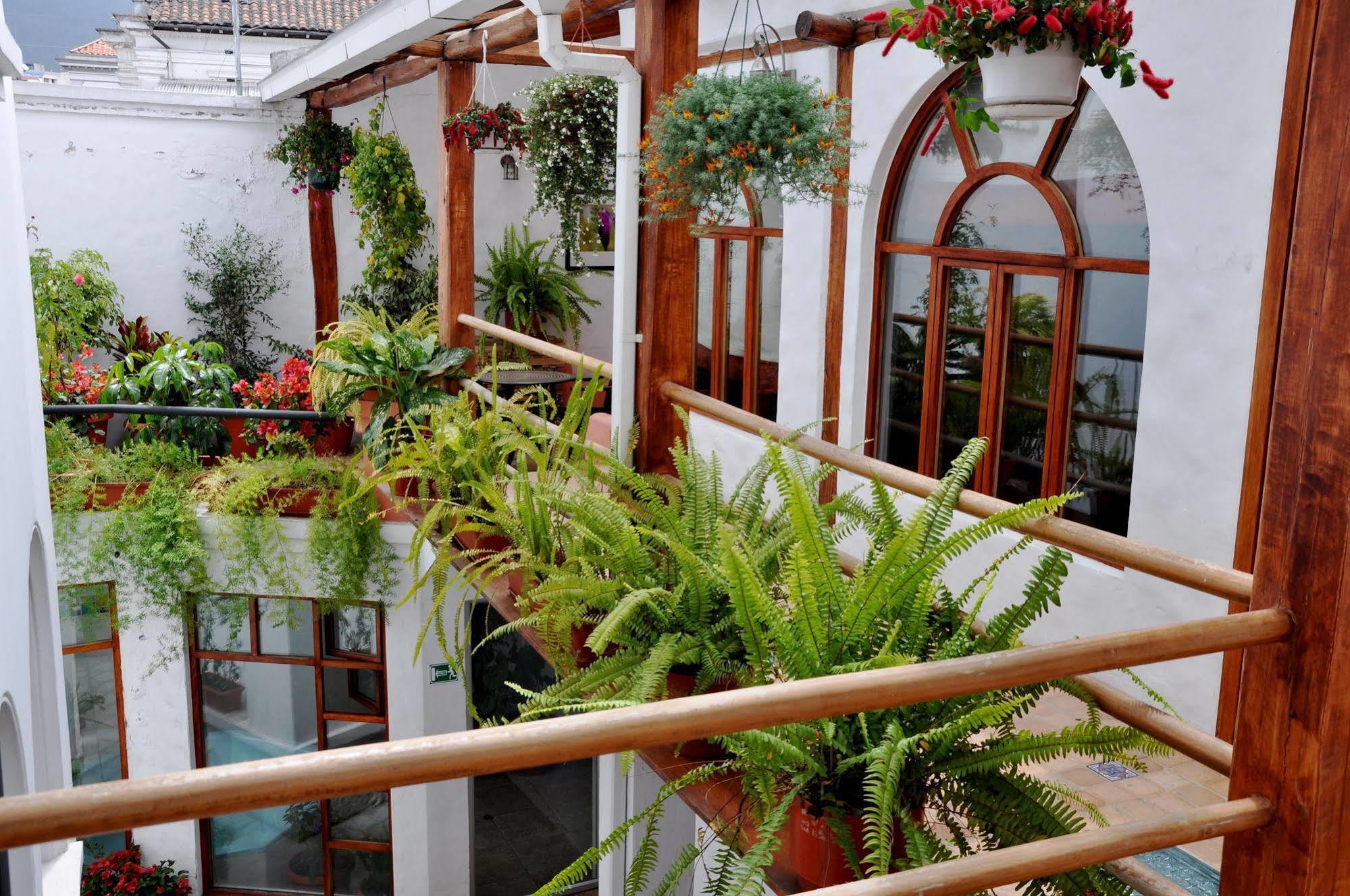 Boutique Hotel Casa Foch Quito Exteriör bild