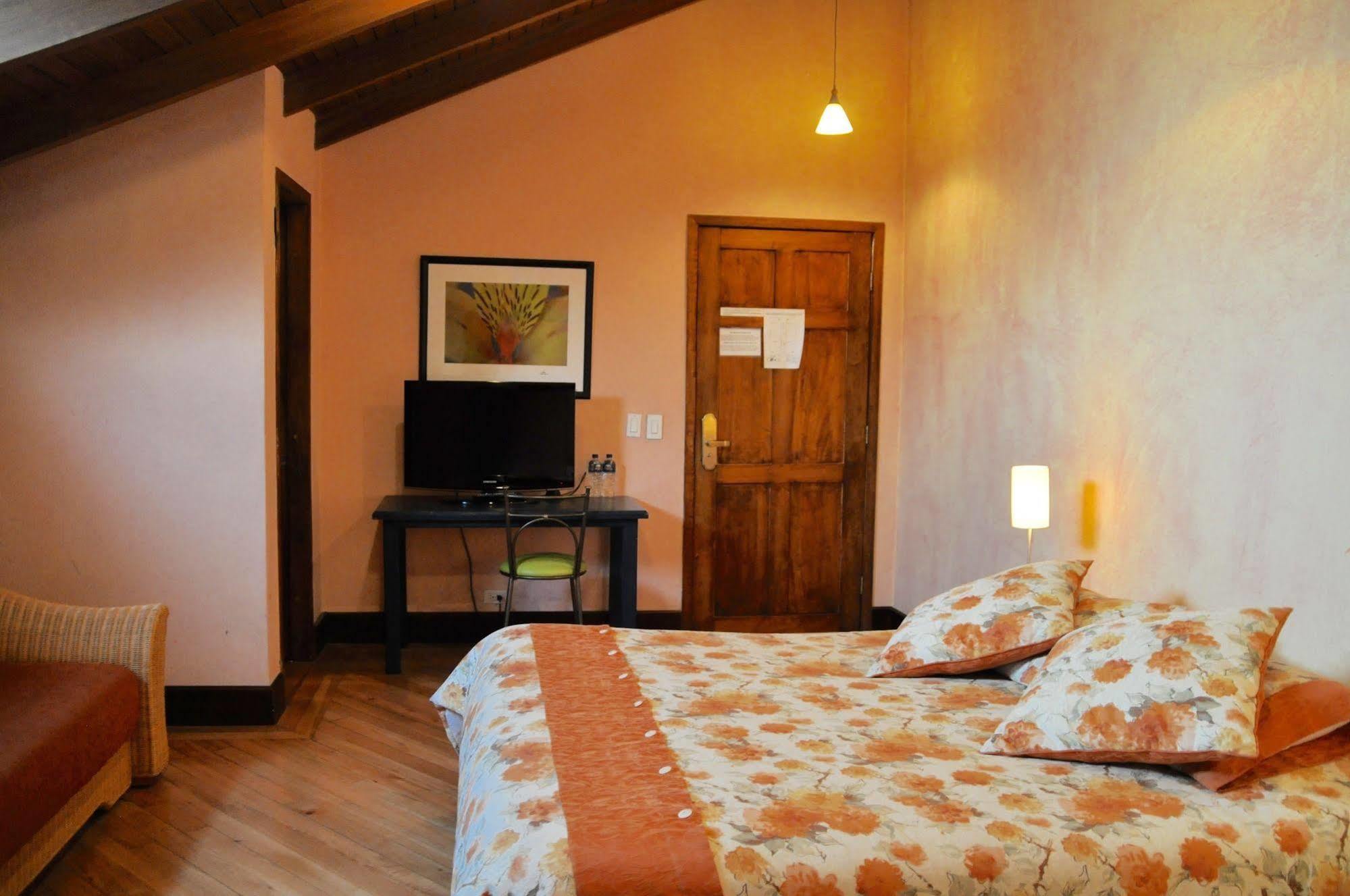 Boutique Hotel Casa Foch Quito Exteriör bild